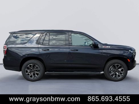 Used 2022 Chevrolet Tahoe Z71 w/ Luxury Package AWD/4WD image 2