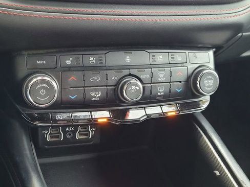 Certified 2024 Dodge Durango GT image 11