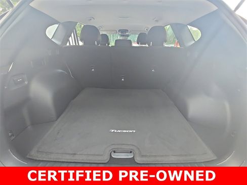 Used 2025 Hyundai Tucson SE image 13