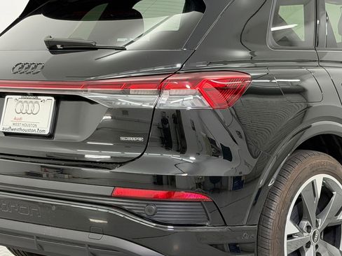 Used 2024 Audi Q4 e-tron Prestige w/ Black Optic Package image 12