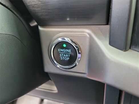 Used 2022 Ford F150 Raptor image 24