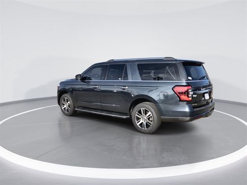 Used 2022 Ford Expedition Max Limited image 6