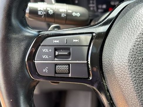Used 2023 Honda Pilot Elite image 13