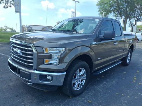 Used 2016 Ford F150 XLT w/ Equipment Group 302A Luxury AWD/4WD image 3