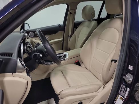 Used 2018 Mercedes-Benz GLC 300 4MATIC image 14
