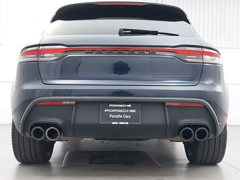 Used 2022 Porsche Macan image 6