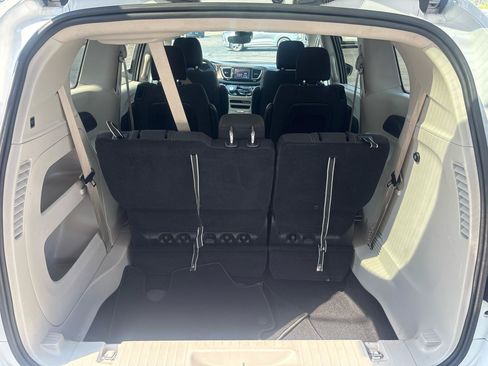 Used 2024 Chrysler Voyager LX FWD image 25