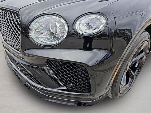 New 2025 Bentley Bentayga image 9