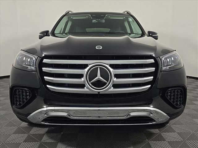 Used 2026 Mercedes-Benz GLS 450 4MATIC image 10
