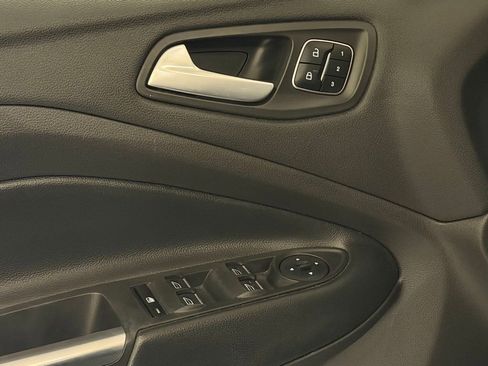Used 2018 Ford Escape Titanium w/ Ford Safe & Smart Package AWD/4WD image 13