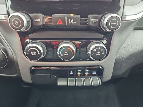 Used 2025 RAM 1500 Big Horn AWD/4WD image 17