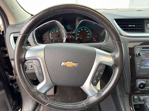 Used 2017 Chevrolet Traverse LT AWD/4WD image 6