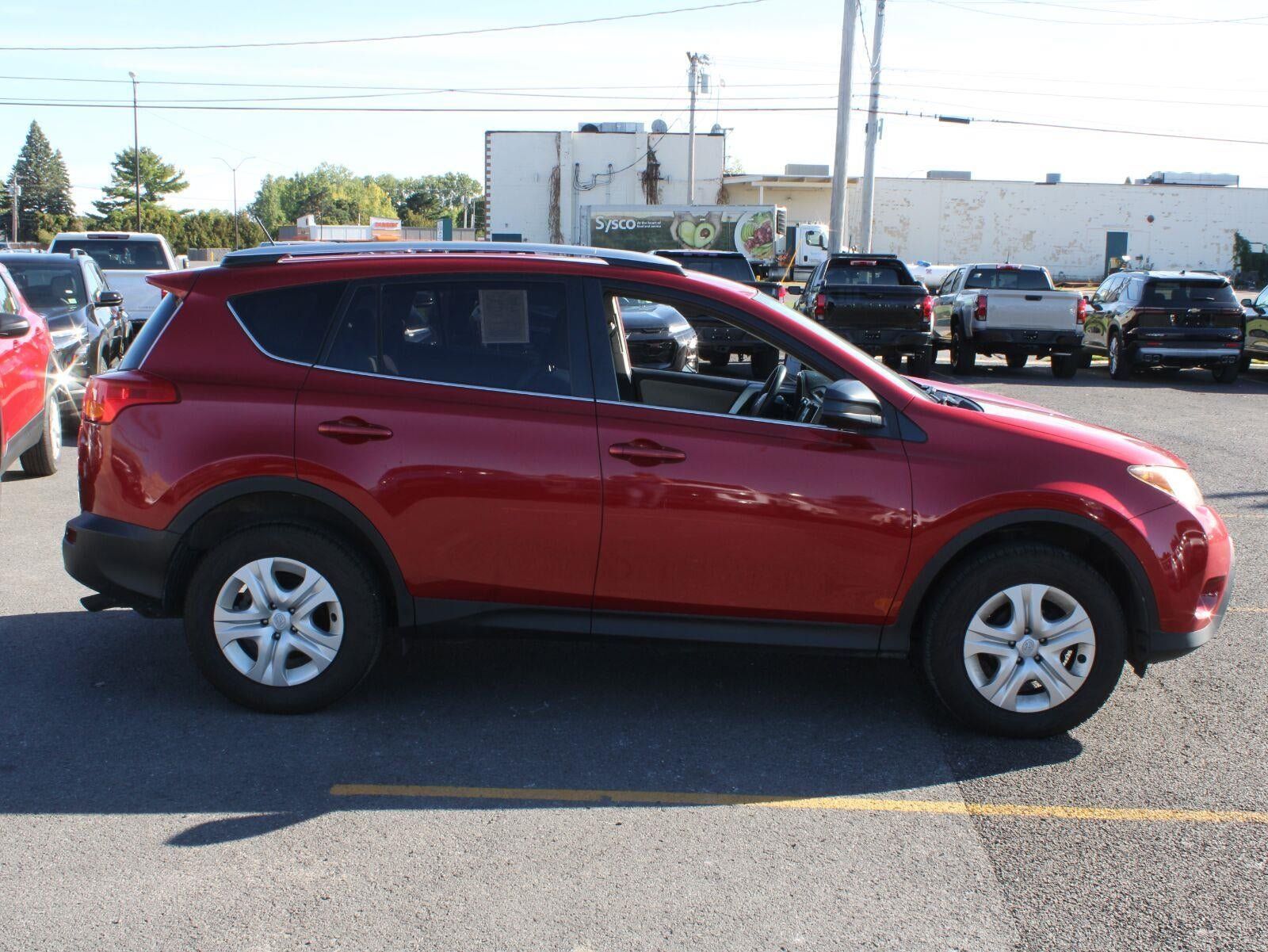 Used 2015 Toyota RAV4 LE AWD/4WD image 4