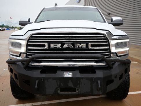 Used 2022 RAM 2500 Laramie AWD/4WD image 4