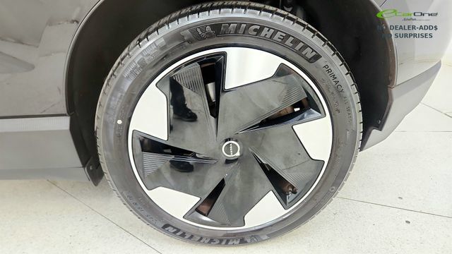 Used 2025 Volvo EX30 Plus w/ Protection Package Premier AWD/4WD image 74