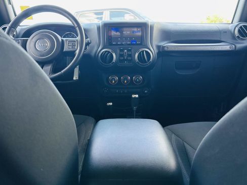 Used 2016 Jeep Wrangler Unlimited Sport w/ Quick Order Package 24S AWD/4WD image 15
