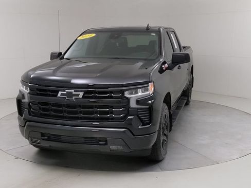 Used 2024 Chevrolet Silverado 1500 RST w/ Z71 Off-Road Package AWD/4WD image 8