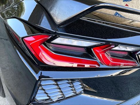 Used 2020 Chevrolet Corvette Stingray Preferred Cpe w/ 2LT Preferred Equipment Group image 23