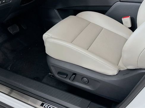 New 2026 Nissan Rogue SV AWD/4WD image 26