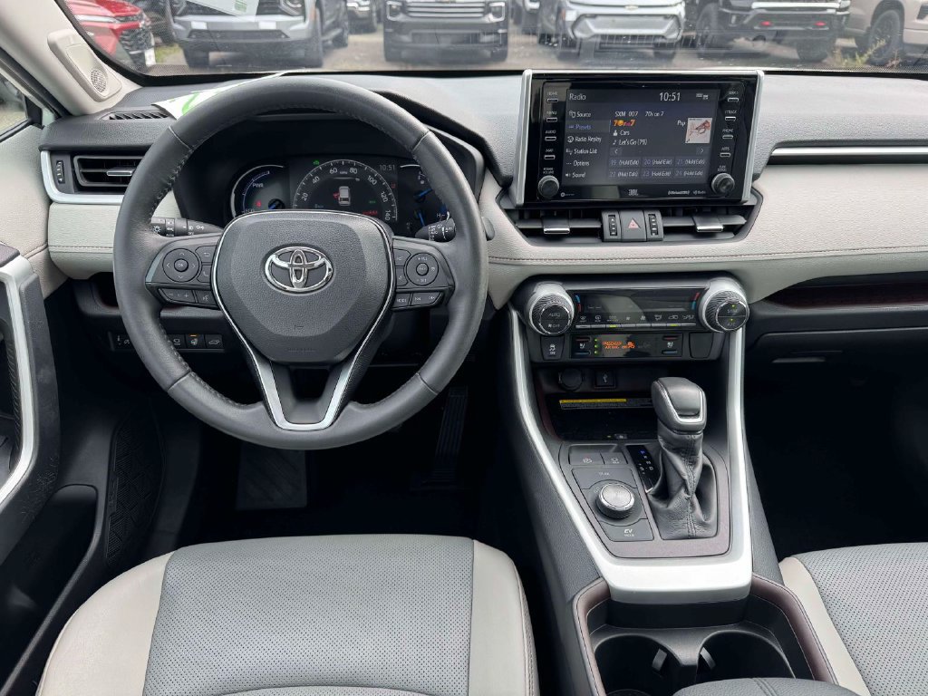 Used 2021 Toyota RAV4 Limited AWD/4WD image 19