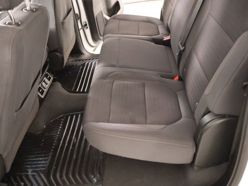 Used 2021 Chevrolet Silverado 1500 LT AWD/4WD image 12