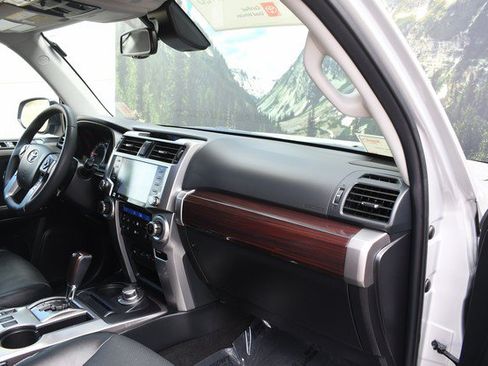 Certified 2022 Toyota 4Runner Limited AWD/4WD image 25