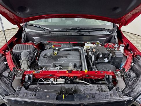 Used 2024 GMC Terrain SLT w/ Infotainment Package II image 24