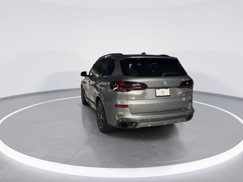 New 2026 BMW X5 M60i image 6