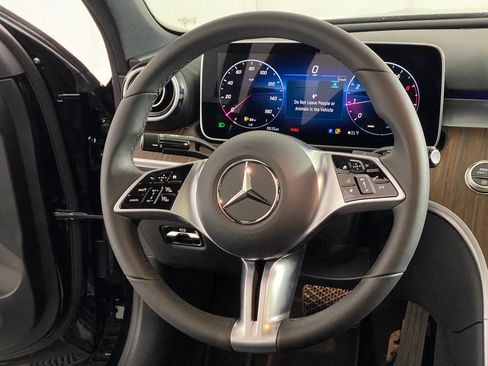 Used 2026 Mercedes-Benz C 300 4MATIC Sedan image 17