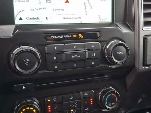 Used 2016 Ford F150 XLT w/ Equipment Group 302A Luxury image 20