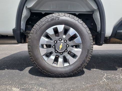 Used 2025 Chevrolet Silverado 2500 LT w/ All Star Edition image 5