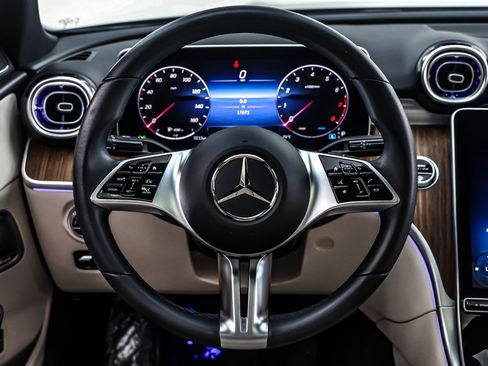 Used 2023 Mercedes-Benz C 300 Sedan image 18