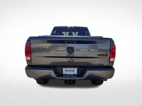 Used 2017 RAM 2500 Big Horn w/ Sport Appearance Group AWD/4WD image 4