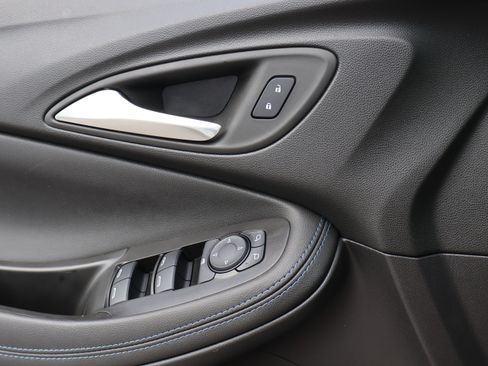 Used 2026 Buick Encore GX Sport Touring w/ Comfort Package FWD image 43
