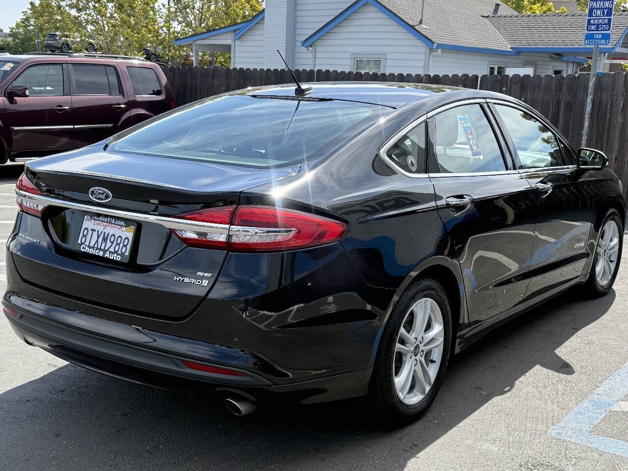Used 2018 Ford Fusion SE w/ Equipment Group 602A FWD image 7