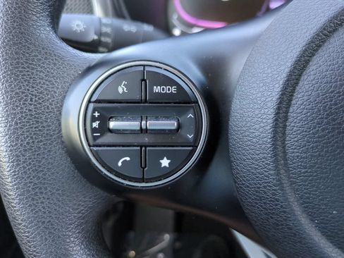 Used 2024 Kia Soul LX w/ Option Group 015 FWD image 22