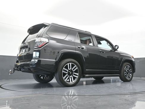 Used 2024 Toyota 4Runner Limited AWD/4WD image 61