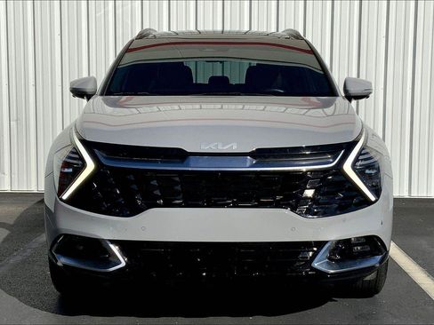 Used 2024 Kia Sportage SX image 3