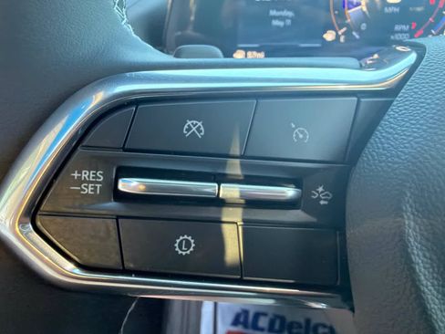 New 2026 Chevrolet Traverse LT w/ Sun and Wheel Package FWD image 16