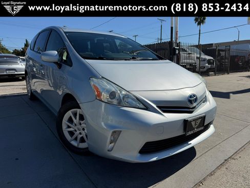 Used 2012 Toyota Prius V Three image 1
