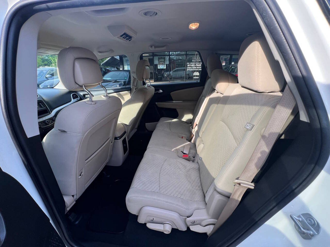 Used 2017 Dodge Journey SE w/ Flexible Seating Group FWD image 14