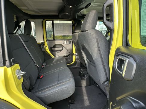 Used 2024 Jeep Wrangler Sport S image 26