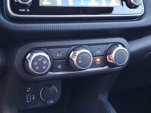 Used 2023 Nissan Kicks S image 15