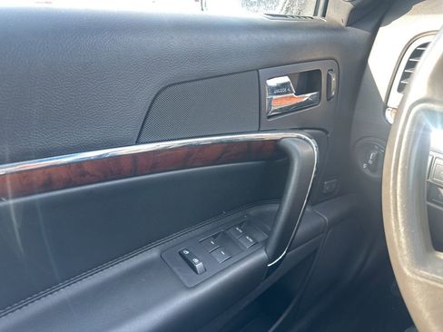 Used 2012 Lincoln MKZ image 20