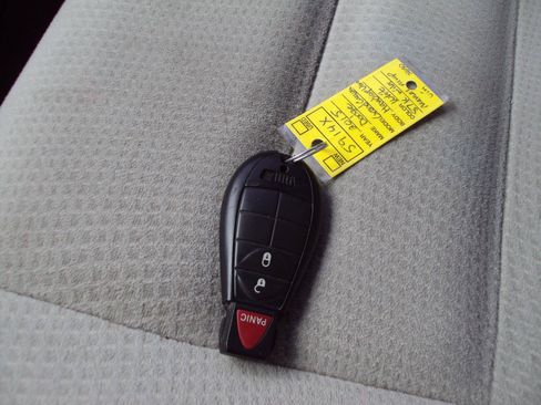 Used 2015 Dodge Grand Caravan SE w/ Quick Order Package 29E SE FWD image 26