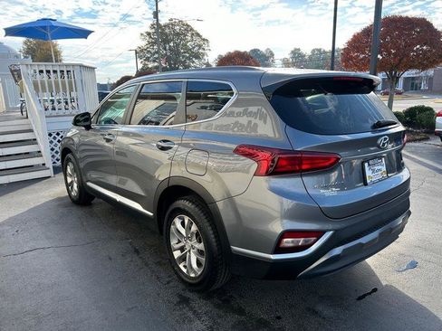 Used 2019 Hyundai Santa Fe SE image 5