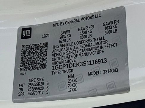 Used 2025 Chevrolet Colorado Z71 w/ Technology Package image 36