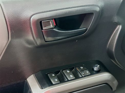 Used 2023 Toyota Tacoma SR5 w/ Technology Package image 21