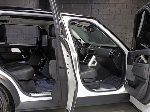 Used 2021 Land Rover Range Rover P525 Westminster Edition LWB image 31