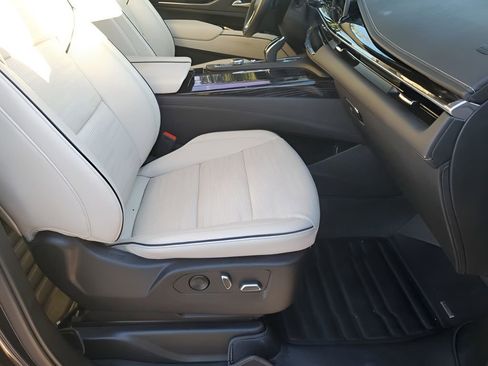 Certified 2023 Cadillac Escalade ESV Sport w/ Touring Package image 15